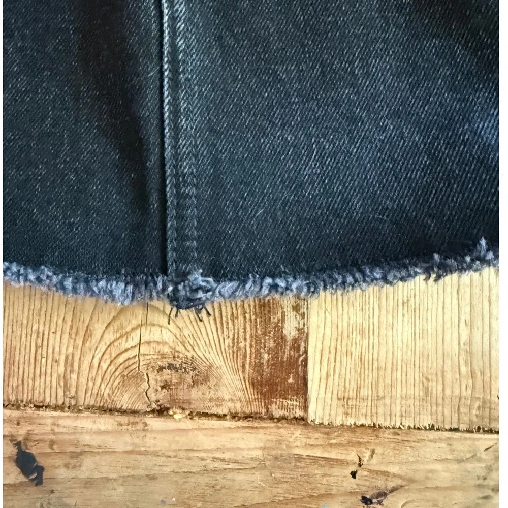 NWT Carmar Denim Colin Black Cargo Mini Skirt Raw Hem Non-Stretch Size 25